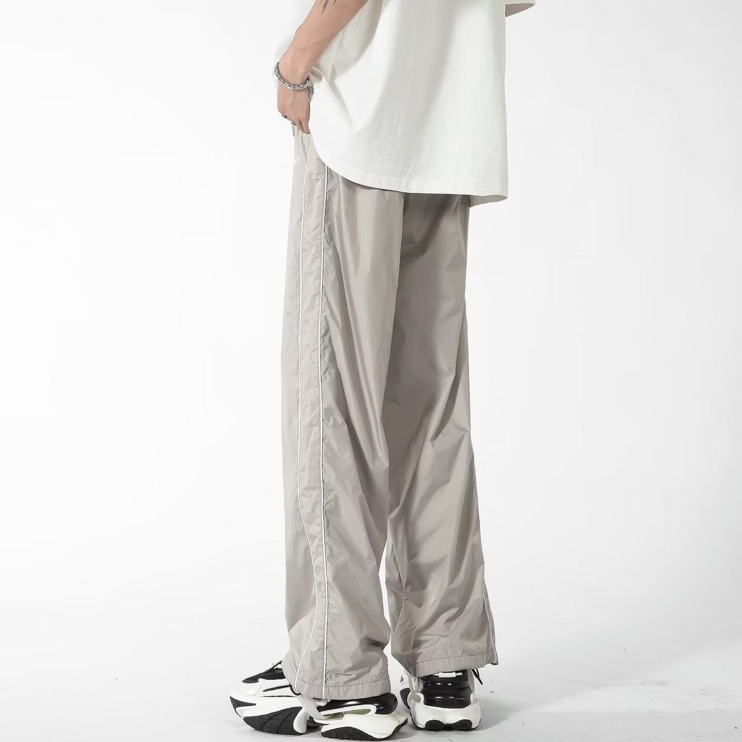 Piping Line Contrast Embroidery Pants